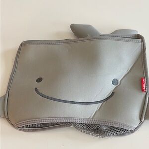 Skip Hop Grey Whale Kids bath toy caddie